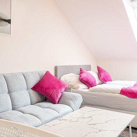 Airy Attic Apt.: Stylish Studio At Penzing Area Vienna Exterior photo
