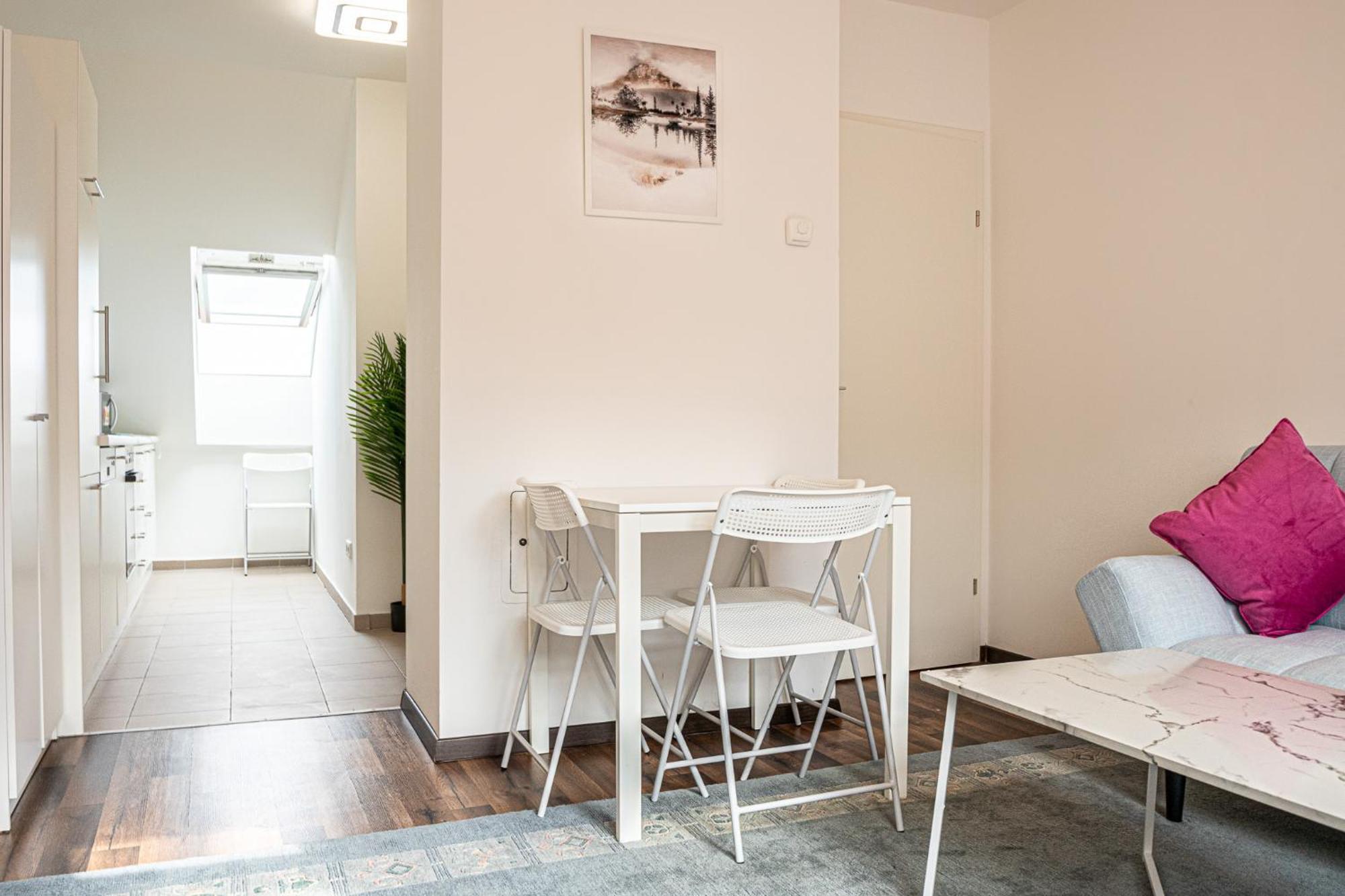 Airy Attic Apt.: Stylish Studio At Penzing Area Vienna Exterior photo